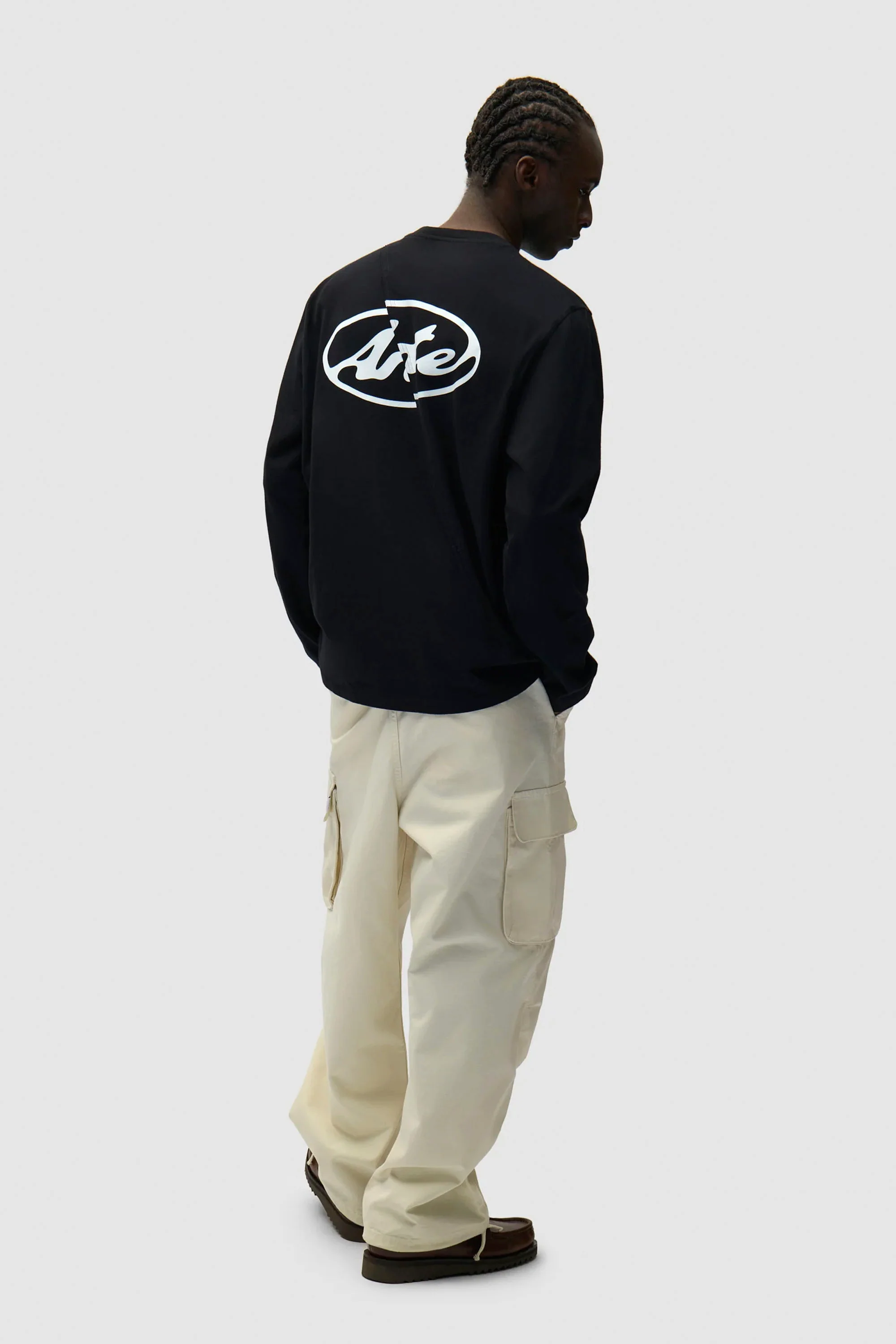 ARTE - BACK CIRCLE LOGO LONGSLEEVE T-SHIRT - BLACK - Image 6