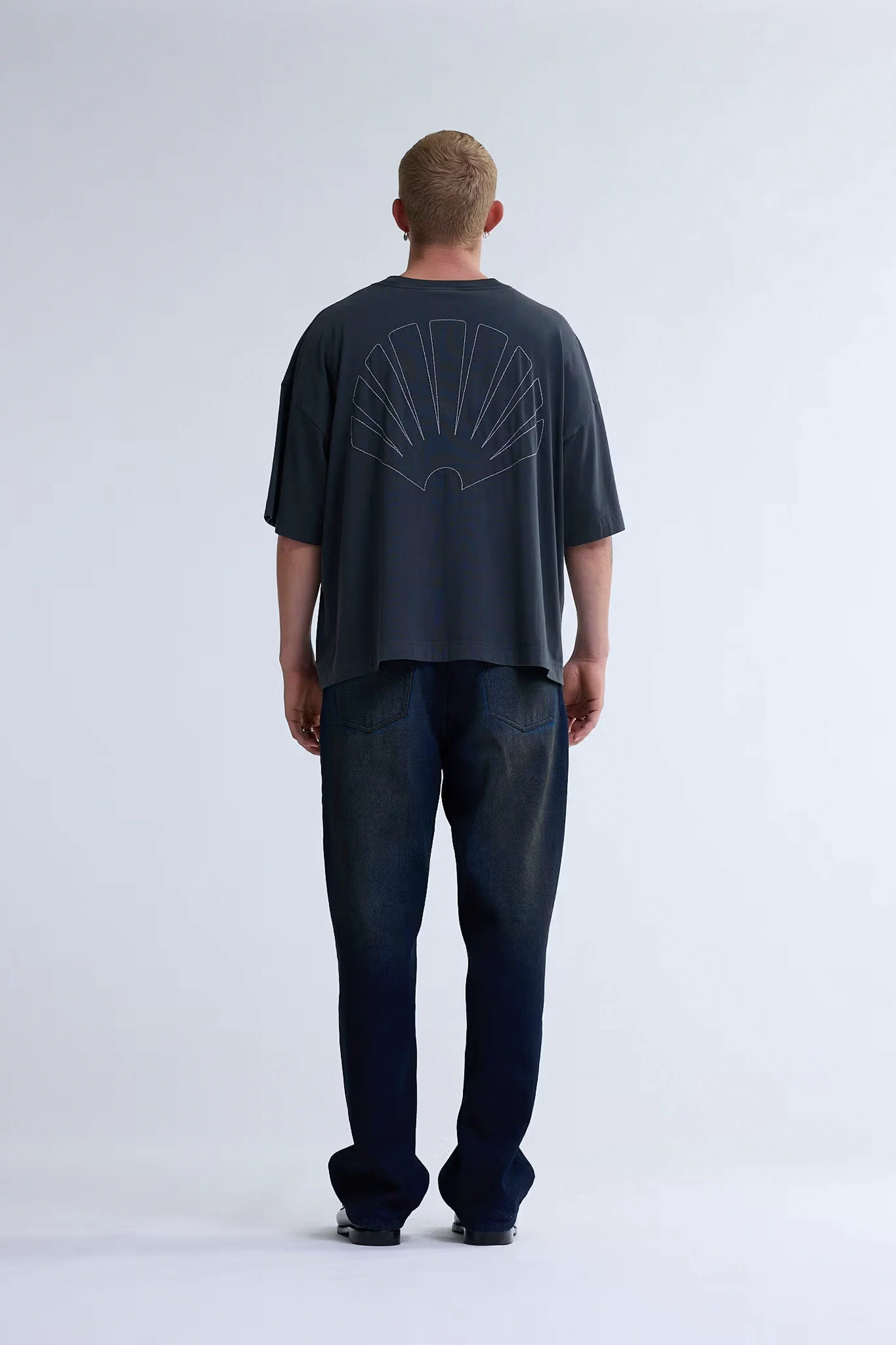 NEW AMSTERDAM SURF ASSOCIATION - BIG LOGO TEE - ANTHRACITE - Image 4