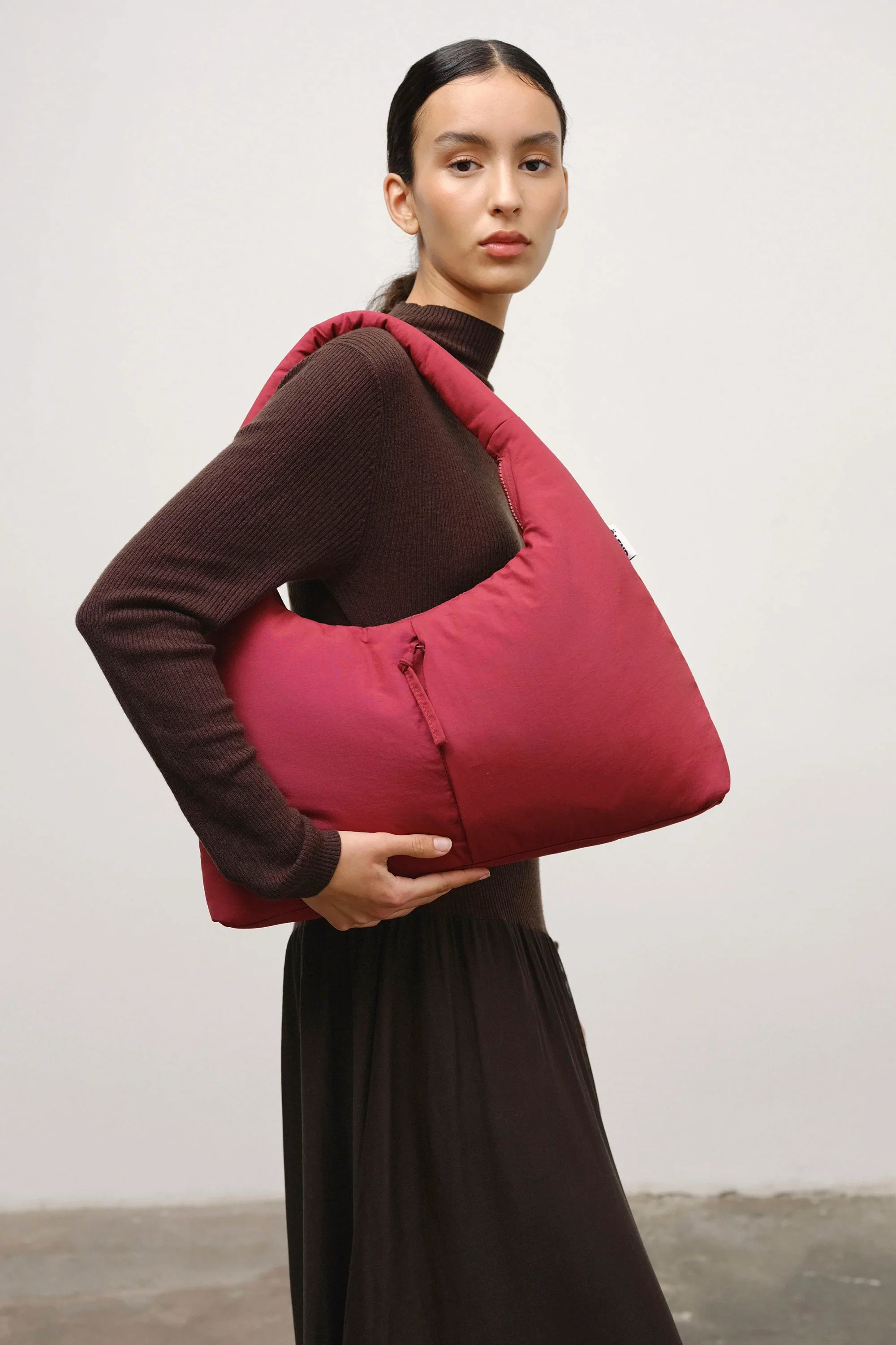 ÖLEND - NICO BAG - CHERRY RED - Image 2