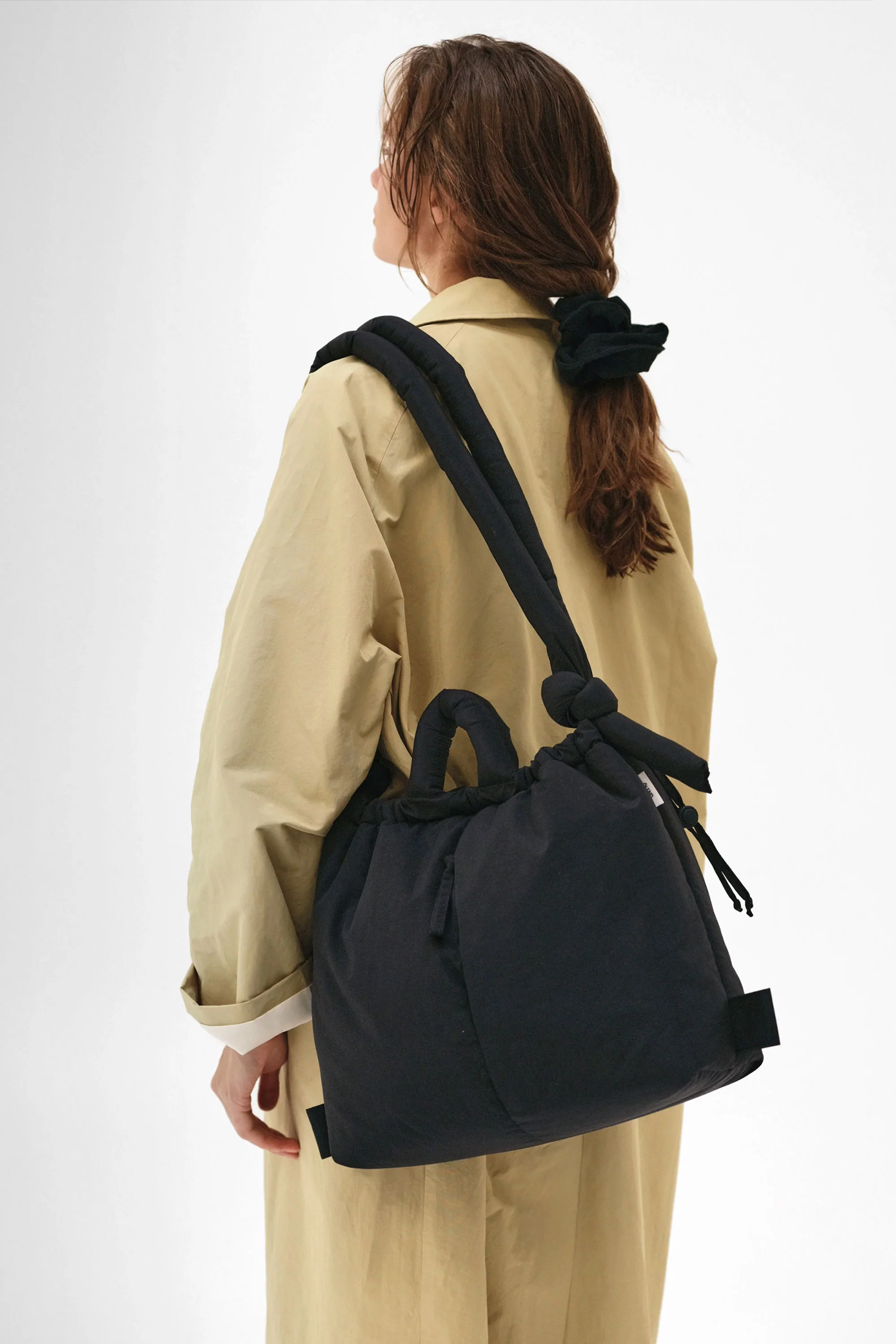 ÖLEND - ONA SOFT BAG - BLACK - Image 2