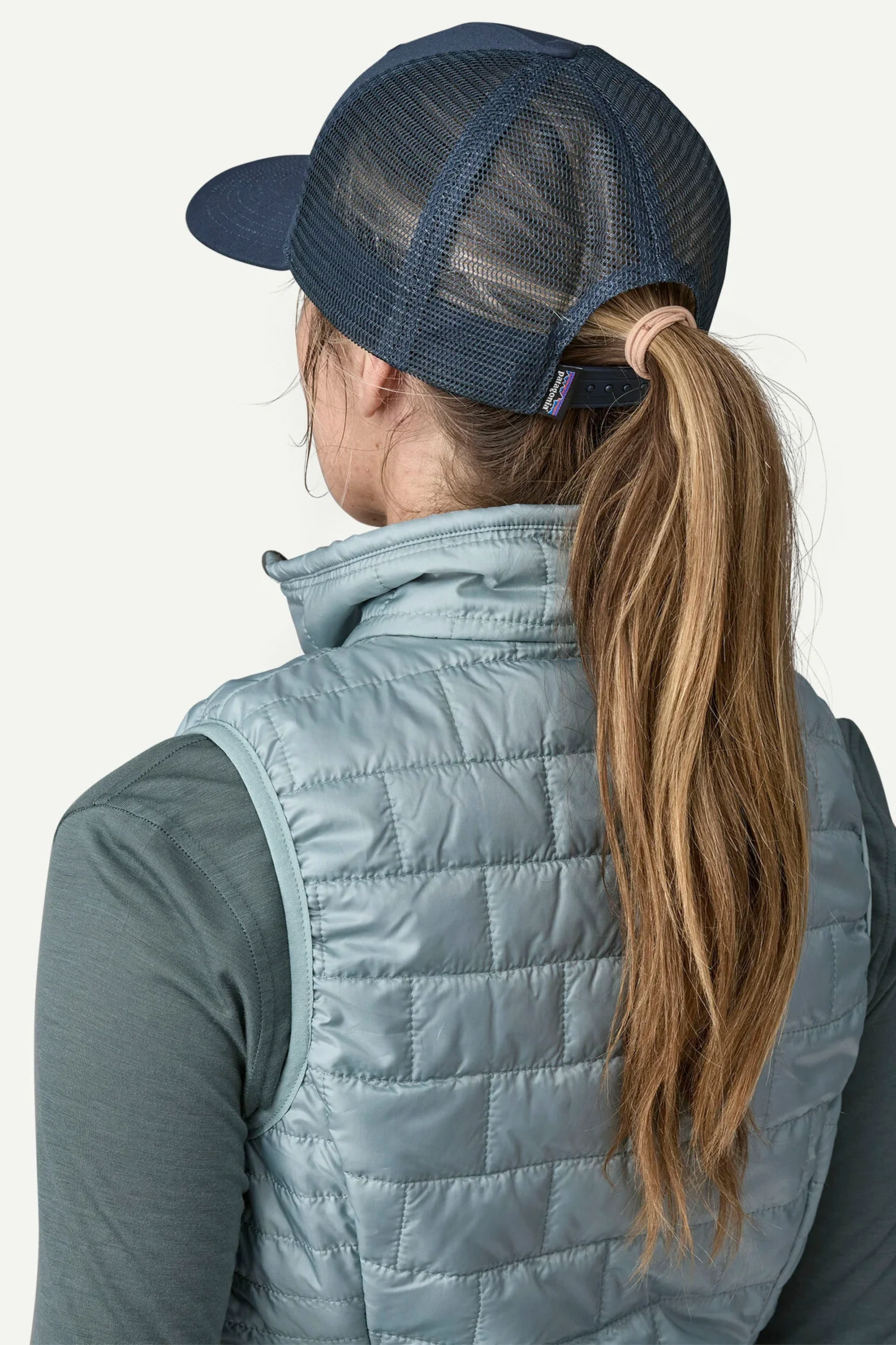 PATAGONIA - P-6 LOGO TRUCKER HAT - NEW NAVY - Image 2