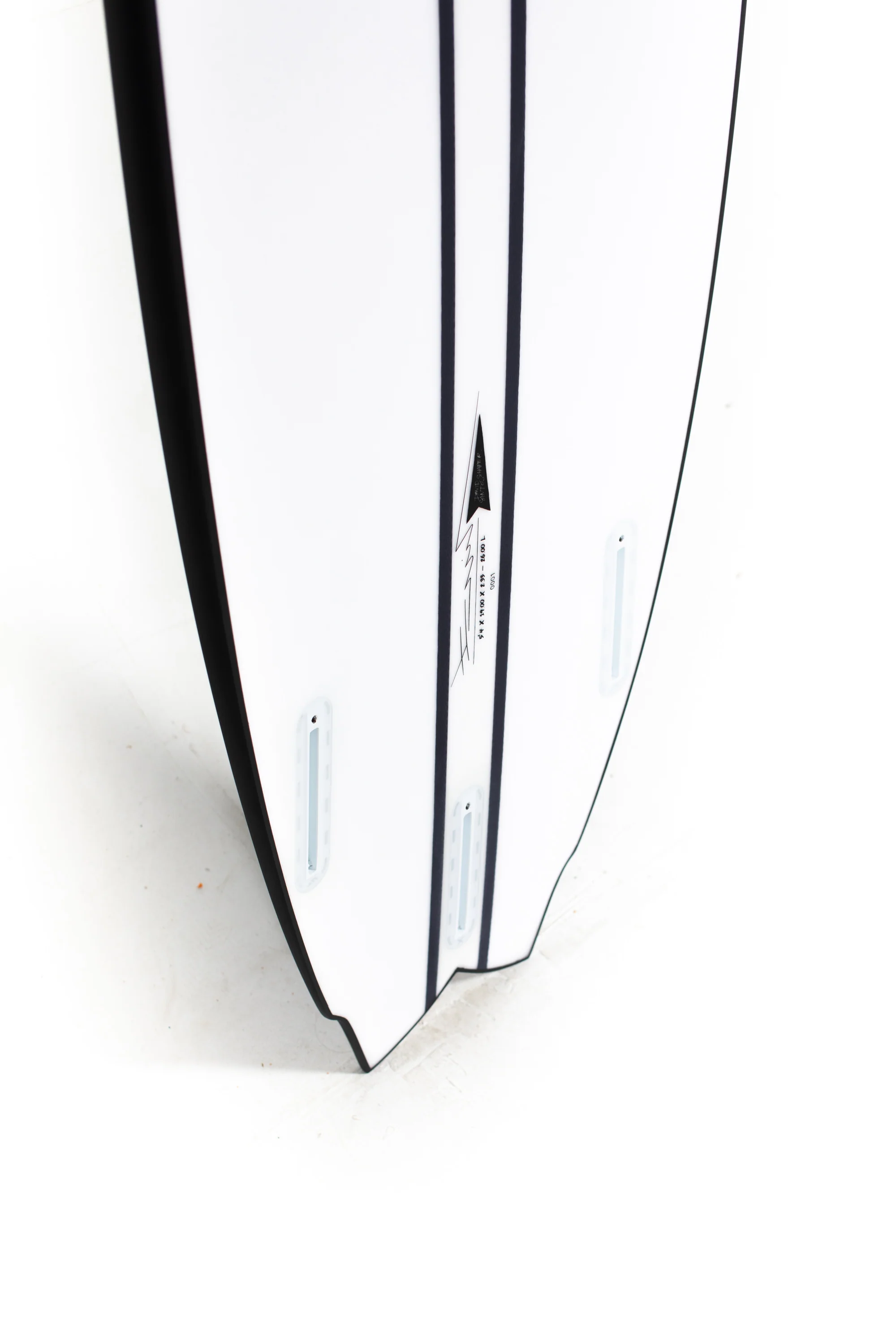 Pukas Surfboards- Mustache by David Santos - Inncarbon - FUT - 5'4" x 19 x 2.33 - 26L - Image 10